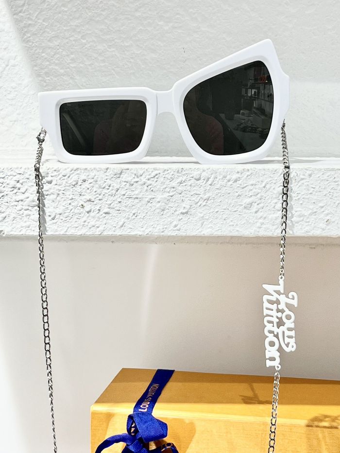 Louis Vuitton Sunglasses Top Quality LVS00208